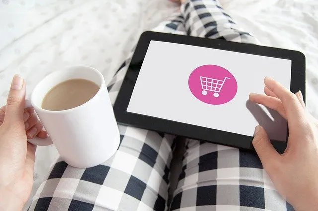 Dlaczego warto kupować rzeczy online?